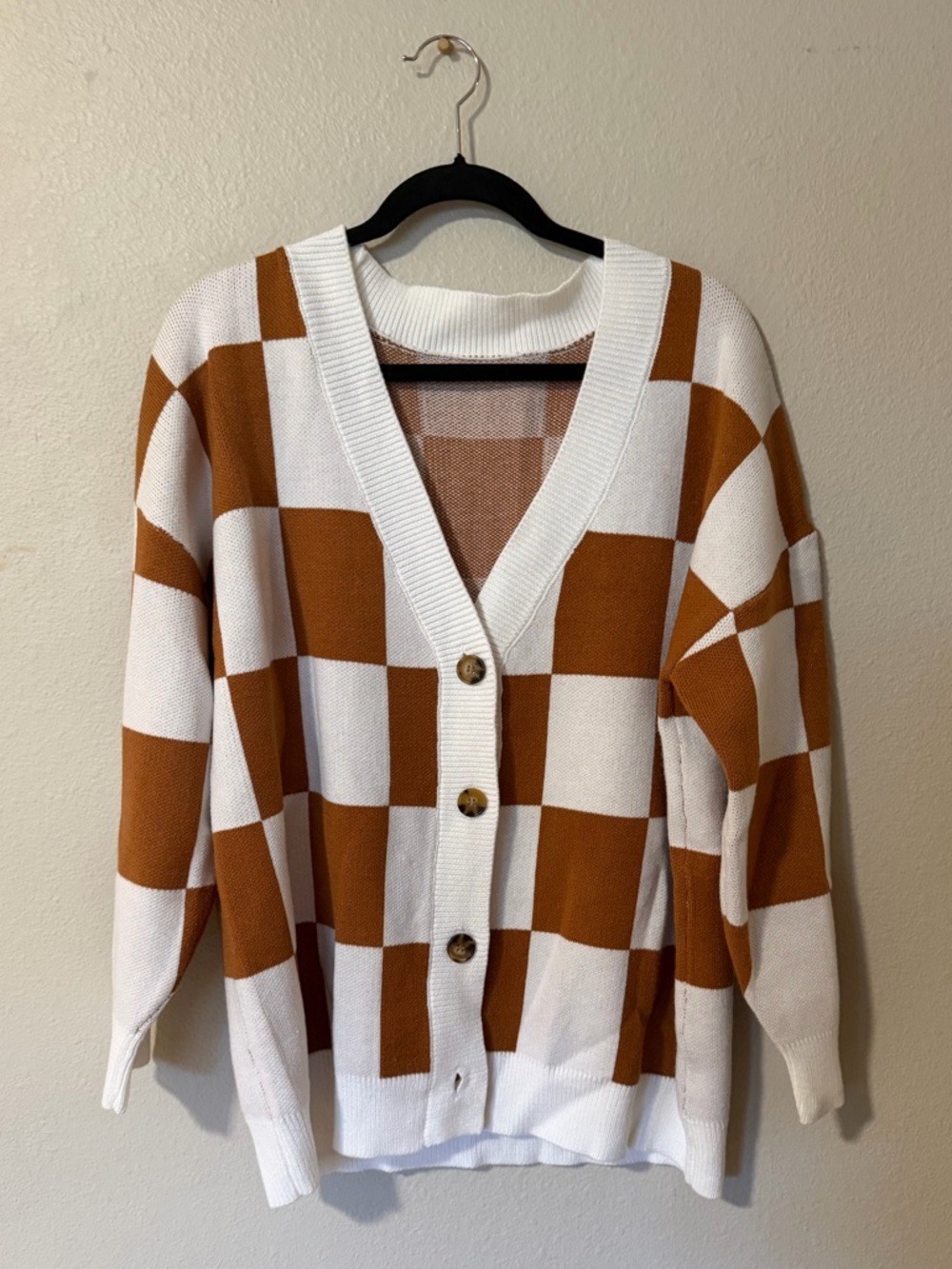 Checkerboard Button-Front V-Neck Sweater Cardigan - White & Burnt Orange